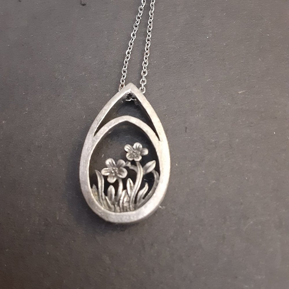 Vintage 1970's pewter art deco style necklace